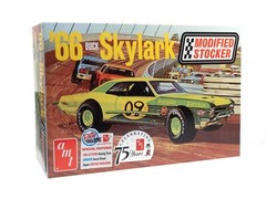 1:25 AMT 1966 Buick Skylark Dirt Late Model Stock Car PLASTIC MODEL KIT *SEALED*
