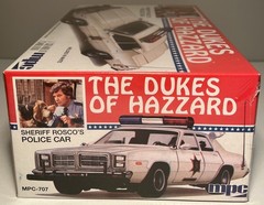 AMT 707 Dukes Sheriff Rosco’s Dodge Monaco Police Car kit 2009, Sealed (B263)