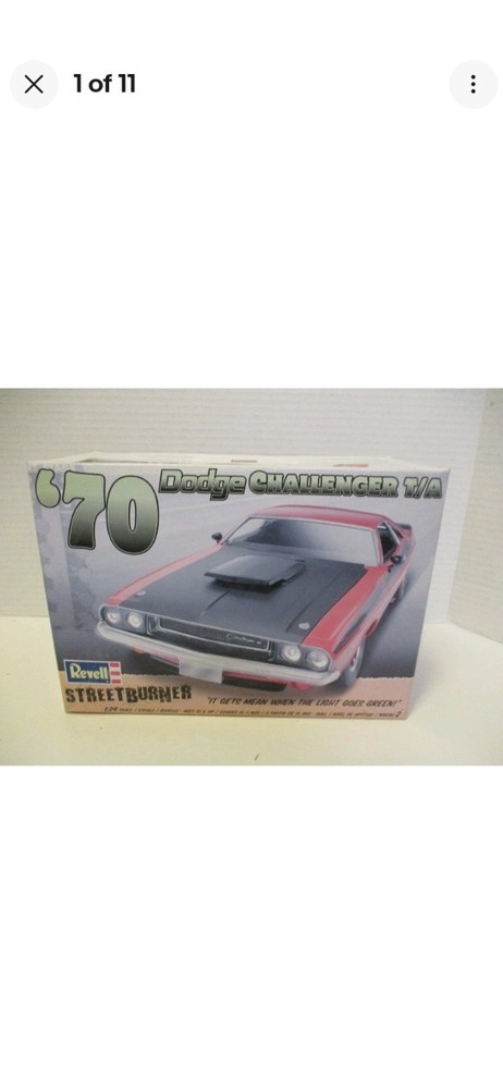 Revell 1:24 Model Kit – 1970 Dodge Challenger T/A -Unbuilt, parts in sealed bags