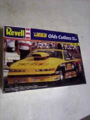 A9C 1/25 Revell JEGS OLDS CUTLASS PRO STOCK Model #85-7678 Sealed New