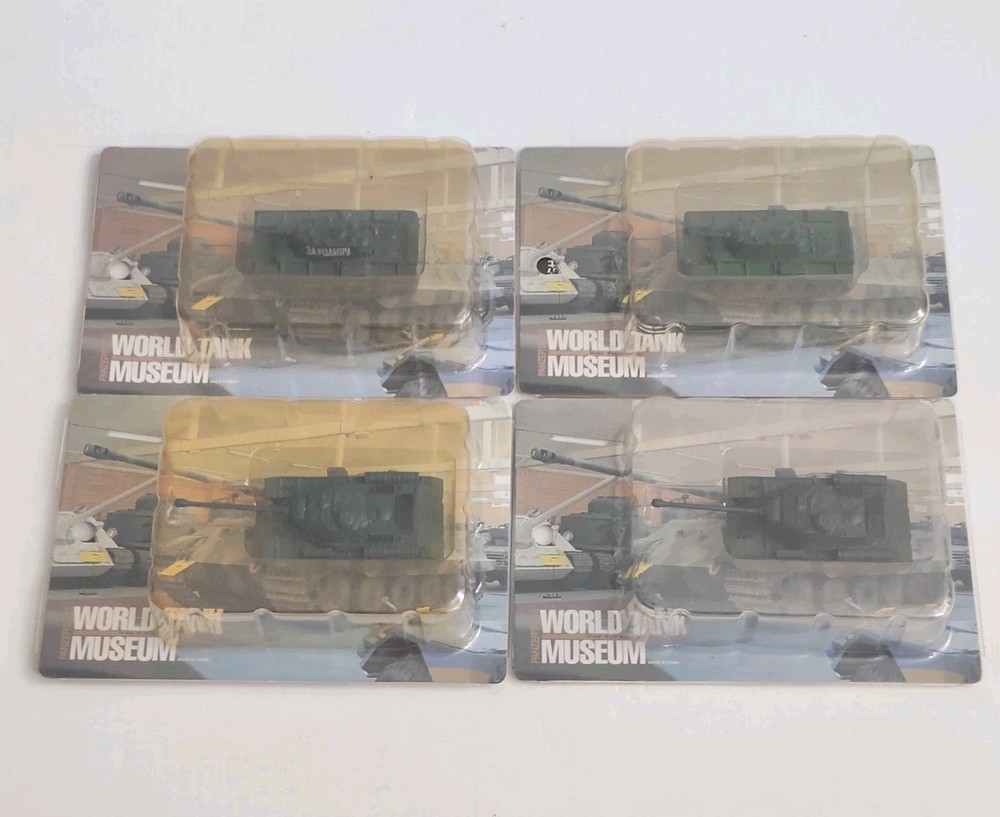 Takara 1:144 World Tank Museum Series 02 WW2 Soviet Tanks Lot of 4 [E]