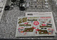 Monogram Davey Allison’s Havoline Thunderbird Stock Car + 1/24 Contents Sealed
