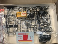 Vtg NICHIMO Jeep Renegade CJ-7 4×4 1:20 Model Kit MC-2033 No. 9 American Jeep