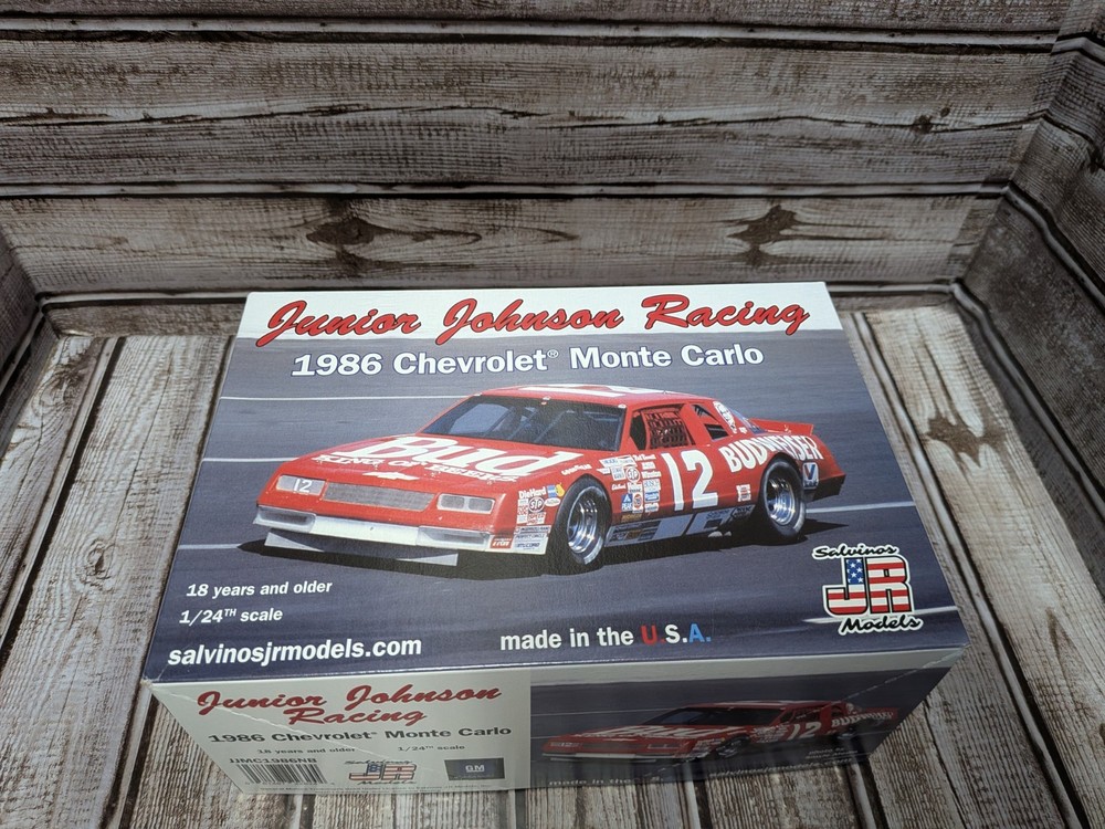 Salvinos Jr Junior Johnson Racing 1986 Chevy Monte Carlo Nascar Model Kit