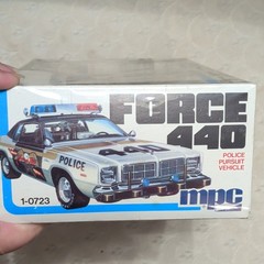 MPC Force 440 Police Pursuit Vehicle 1:25 Unassembled Kit Plated 1-0723