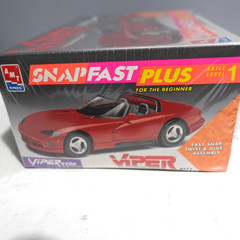 AMT Model Kit Dodge Viper RT/10 SnapFast Plus 1:25 Scale SEALED BOX