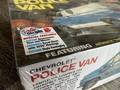 AMT Retro Chevrolet NYPD Police Van Model Kit FACTORY SEALED Paddy Wagon!