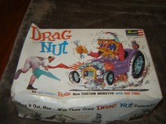 Revell 1308 Model kit DRAG NUT Big Daddy w/Rat Fink Box open 1995 Kit MIB NICE