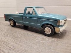 1/25 AMT FORD F-150 XLT Truck Model Snap Fast Plus #6124 VINTAGE RARE