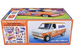 AMT 1471 1977 Ford Custom Van Fanta