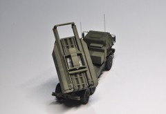 Meng 1/72 U.S. M142 HIMARS High Mobility Artillery Rocket System Model Kit