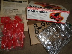 REVELL ADVENT ’29 FORD MODEL A PICKUP STREET ROD 1/25 HOBBY MODEL KIT DATED 1979