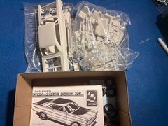 1/25 AMT 1965 FORD GALAXIE 500 XL COUPE MODEL CAR KIT OPEN B10