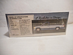 AMT 1989 Chevrolet Silverado C-1500 Model Kit 1/25 NOS Factory Sealed