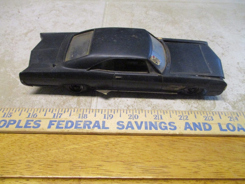 Original AMT Annual 1965 Oldsmobile Dynamic 88 Wildcat Partial Built Custom 1/25
