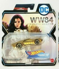 HOT WHEELS DC Comics WONDER WOMAN GOLDEN ARMOR CAR GIRL CHRISTMAS!