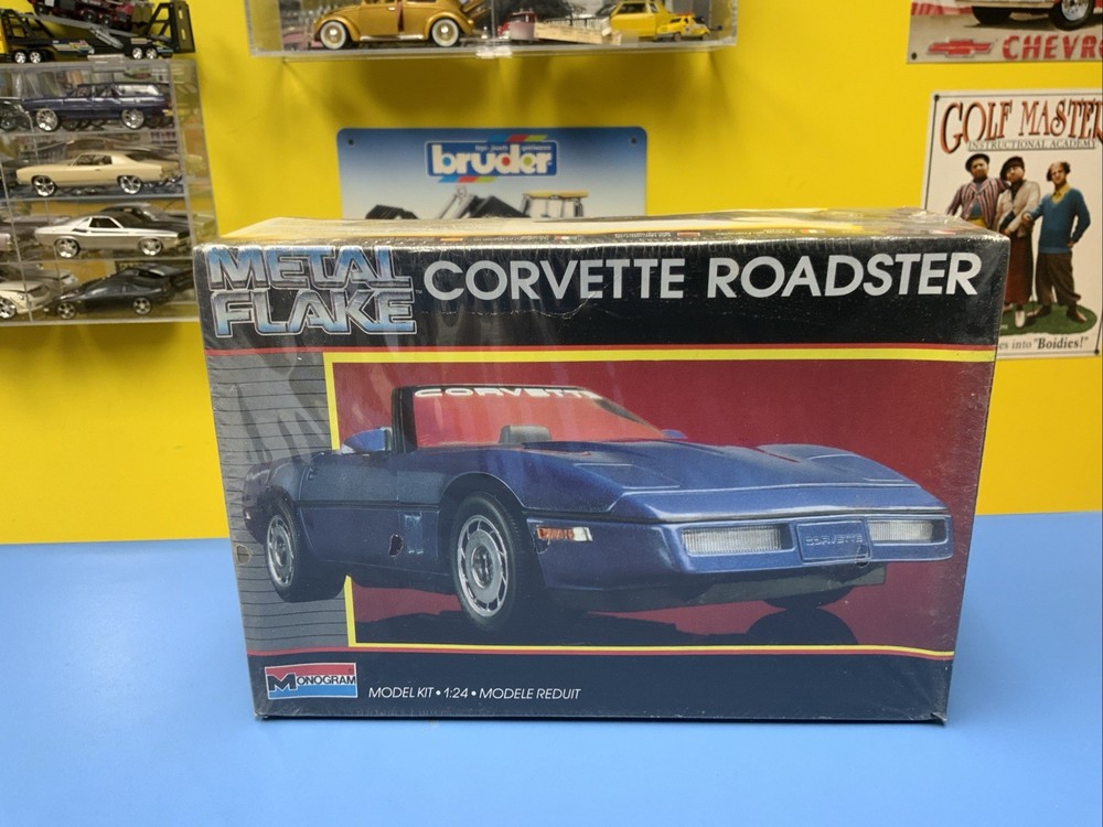 VINTAGE Monogram Metal Flake Corvette Roadster # 2742 Released in 1987 NEW