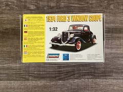 Lindberg 1934 Ford 3 Window Coupe Model Kit # 72133 1/32 Scale COMPLETE