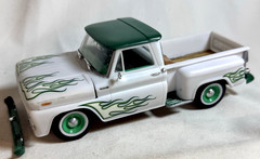Revell 65 Chevy Stepside Pickup Truck BUILT Model Kit 1/24, 1965 Chevrolet
