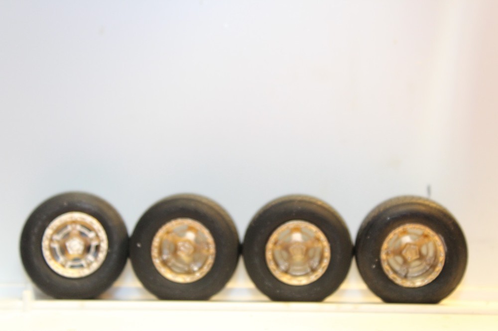 W-110 1/25 scale resin model car dirt track tires and wheels ,