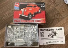 AMT ERTL 1937 Chevrolet Coupe Classics 1/25 scale. Open box/Sealed Parts