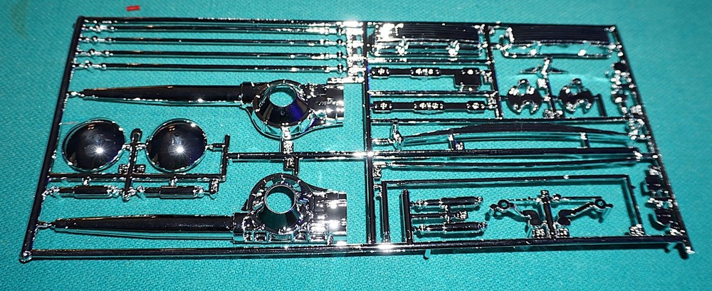 The Big T Revell 1/8 #85-2617 Chrome Differential Etc.