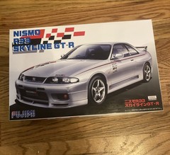 1/24 Inch Up Series No.157 Skyline GT-R NISMO Champagne Silver R33 Model kit