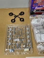 Revell 1970 Mustang Boss 429 85-2149 Model Kit New Open Box Motor City Muscle