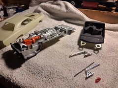 Johan Plastic Car Model Kit Parts 69 Roadrunner 1/25Chassis Engine Clear Trim