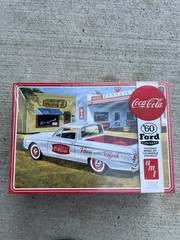 AMT 1/25 1960 Ford Ranchero Model Car with Coke Chest Coca-Cola NEW SEALED