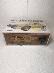 AMT 1977 AMC Pacer Wagon 1/25 Scale Model Kit AMT1008 Sealed New Retro Deluxe