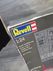 FERRARI 348 TS REVELL 07254 1:24 Model Car Kit [New Open Box] – Red