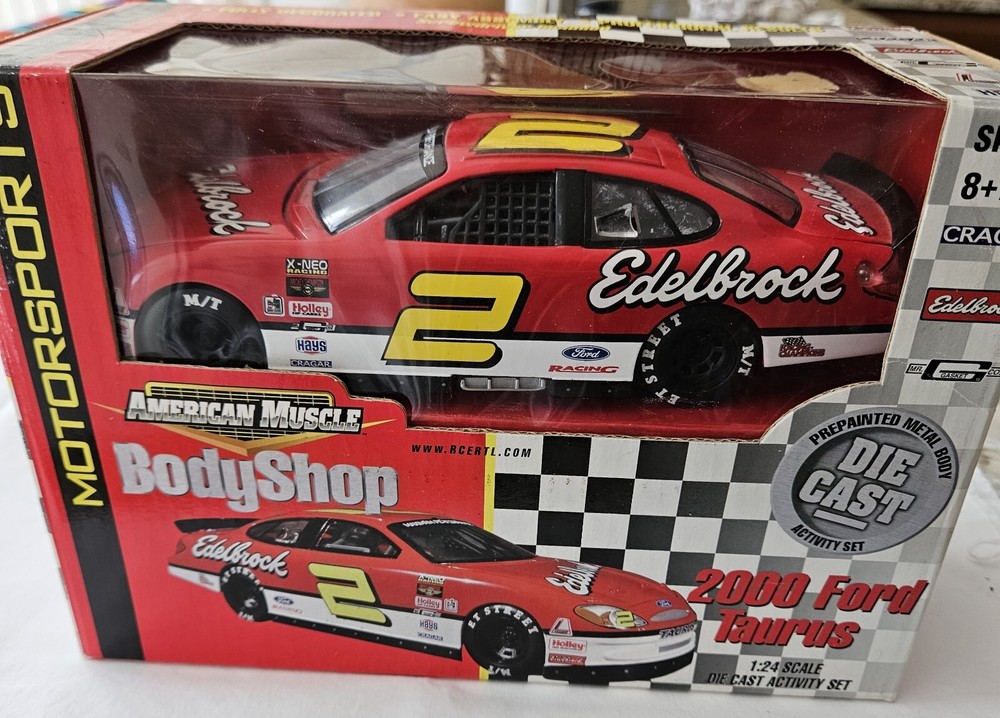 #31712 Ertl American Muscle #2 Edelbrock Ford Taurus Die Cast Model Kit ~ 1/24