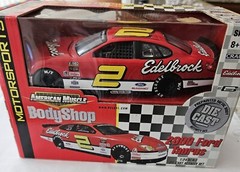 #31712 Ertl American Muscle #2 Edelbrock Ford Taurus Die Cast Model Kit ~ 1/24