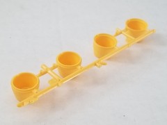 2 – YELLOW BARRELS from Beer Wagon Monogram Revell 1:24 Model Kit ( moonshine )