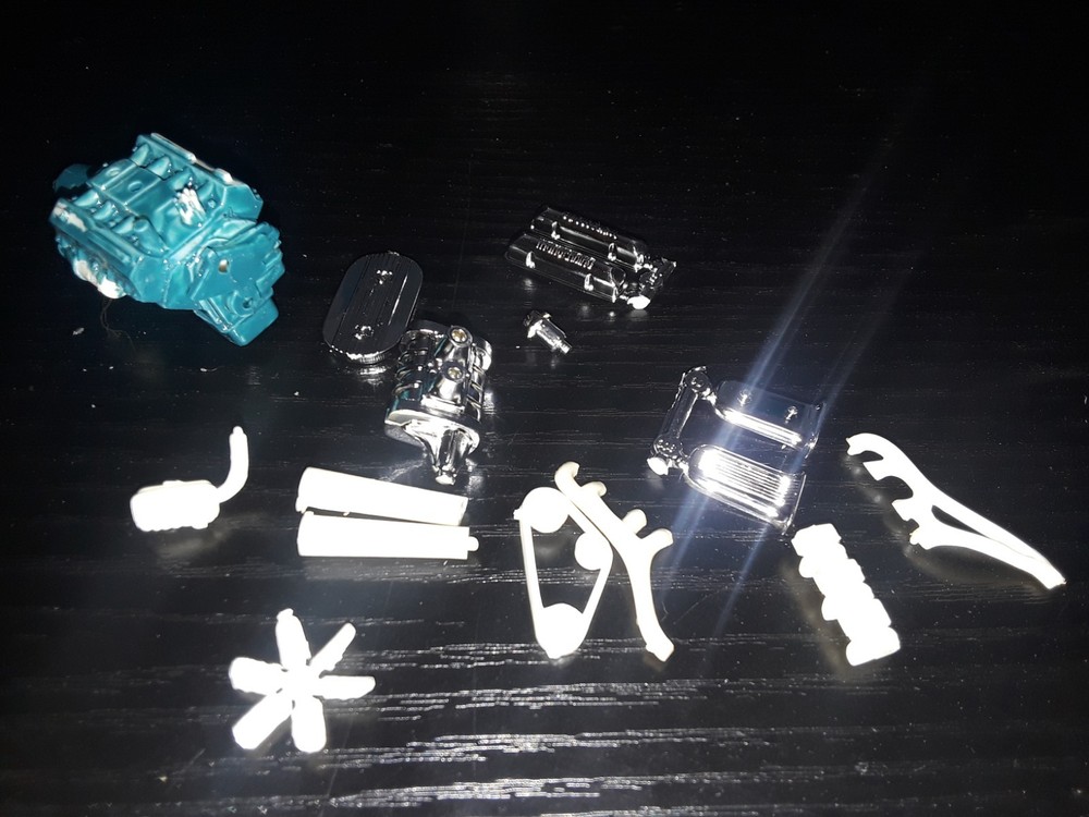 1/25 scale Model car parts Ford FE 406 V8 63 Galaxie engine partial built