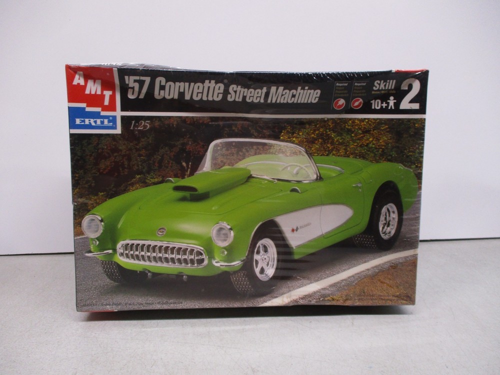AMT 1957 Corvette Street Machine 1/25