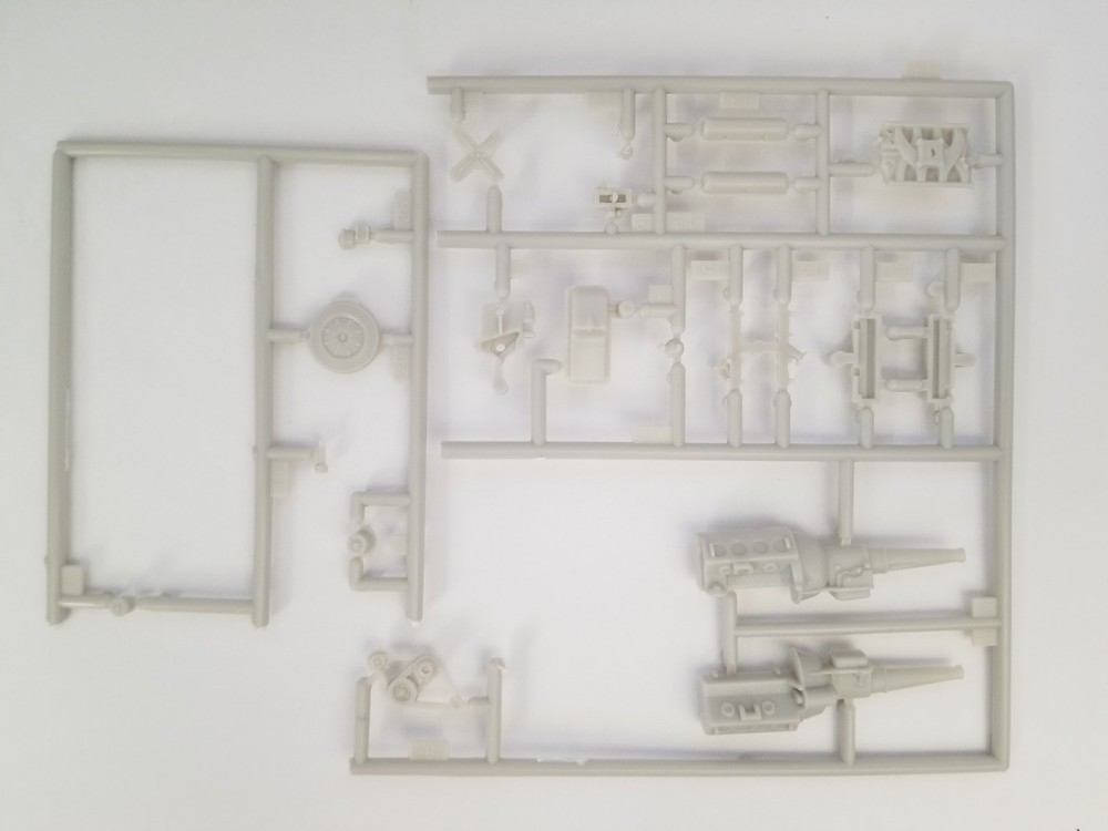 1958 Edsel Pacer 361 V8 ENGINE / TRANSMISSION from AMT 1:25 Model Kit 58 E400