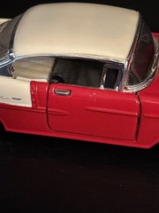 1955 CHEVY BEL-AIR 1:43 SCALE DIECAST PULLBACK CAR RED WHITE SS5720