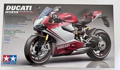 Ducati 1199 Pangaea S Tricolor Tamiya Motorcycle Model Kit 1/12