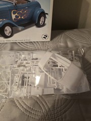 Monogram 1932 Ford Street Rod Classic Cruiser Model Kit # 85-0882 -open Box