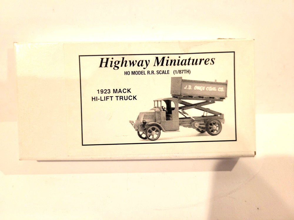 Jordan Highway Miniatures 1923 Mack Hi-Lift Truck 360-227 HO Scale – New