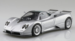 Aoshima 1/24 PAGANI ZONDA C12S 2000 Plastic Model Kit