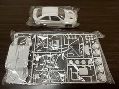 Tamiya 1/24 Ford Escort RS Cosworth 4×4 Sport Car Series NO.144 Model Kit