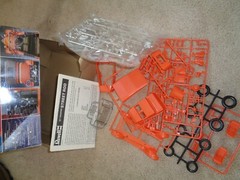 REVELL ’27 FORD STREET ROD HOBBY MODEL KIT 1:25 VINTAGE DATED 1982