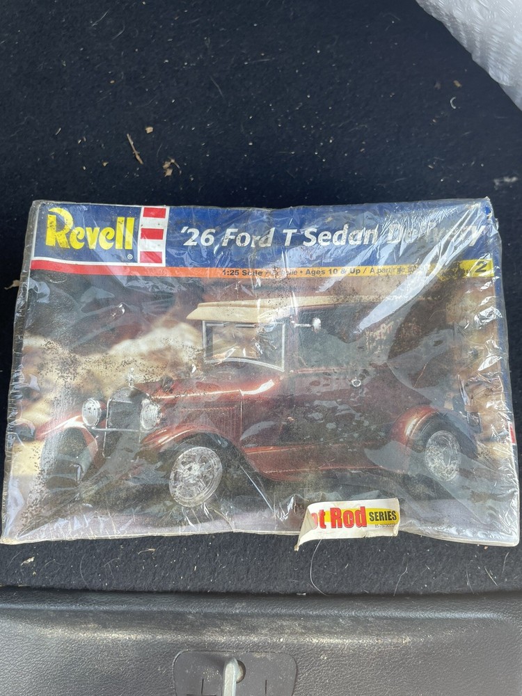 Revell 2982 1/25 Scale ’26 Ford T Sedan Delivery Plastic Model Kit- Sealed