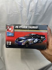 #6 Pfizer Taurus AMT 1:25th scale Ford Taurus model kit NRFB SEALED PERFECT