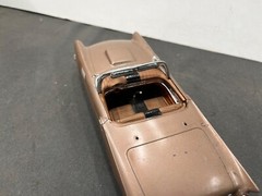 C16 Amt 1957 Ford Thunderbird vintage built model 1/25.