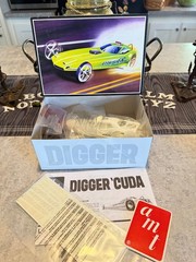 AMT Digger ‘Cuda Model Kit 1/25 Scale Dragster Custom