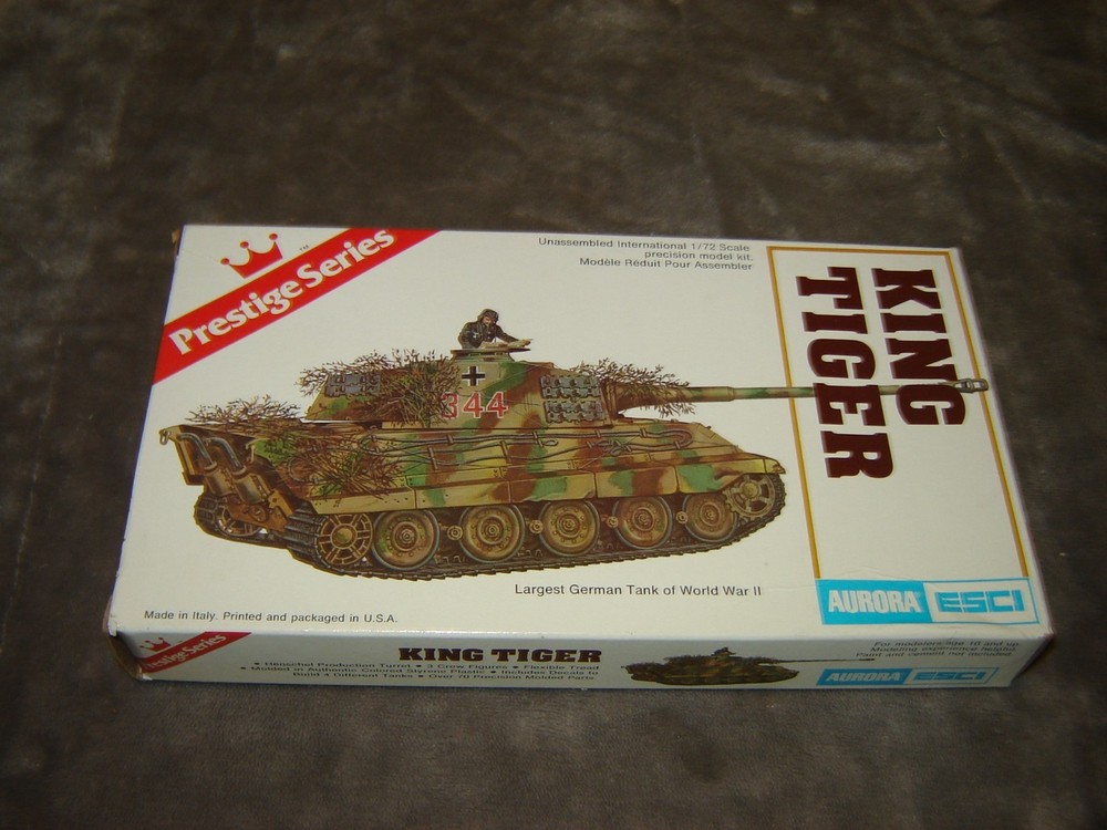 Aurora ESCI 6201 Model kit KING TIGER Box Opened 1/72 Kit Factory Sealed 1977